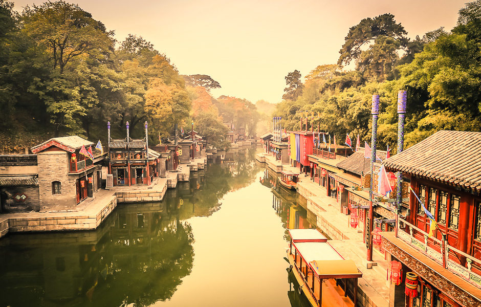 La rue Suzhou et son canal bordé de boutiques, au Palais d’été
