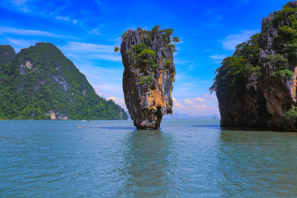 Le rocher Koh Tapu à James Bond Island, dans la baie de Phang Nga