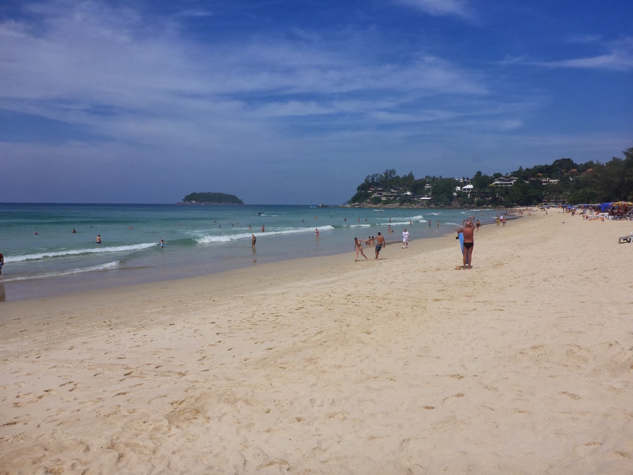 La plage de Kata et son sable blanc