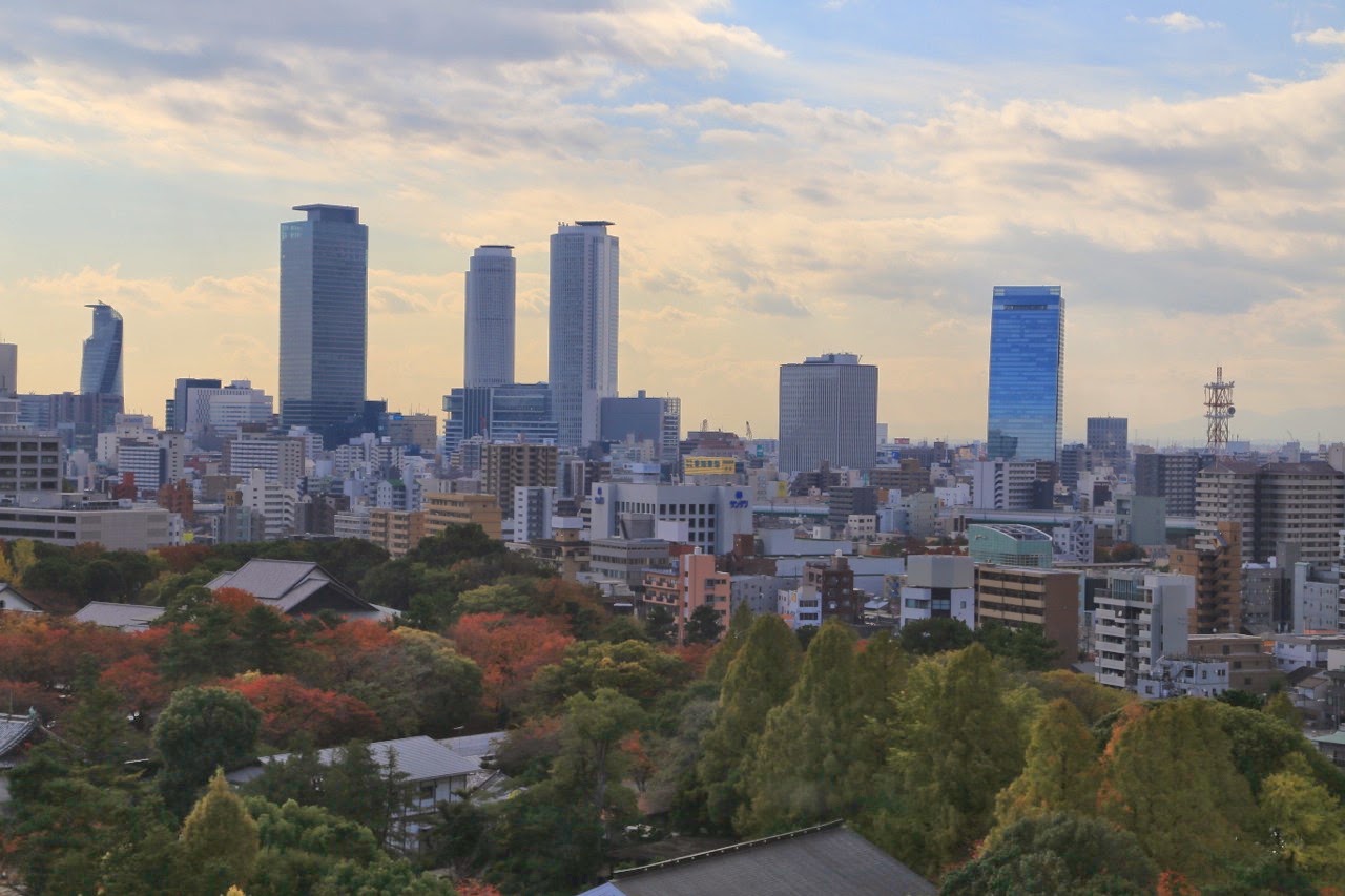 Vue sur les tours de Nagoya depuis le château