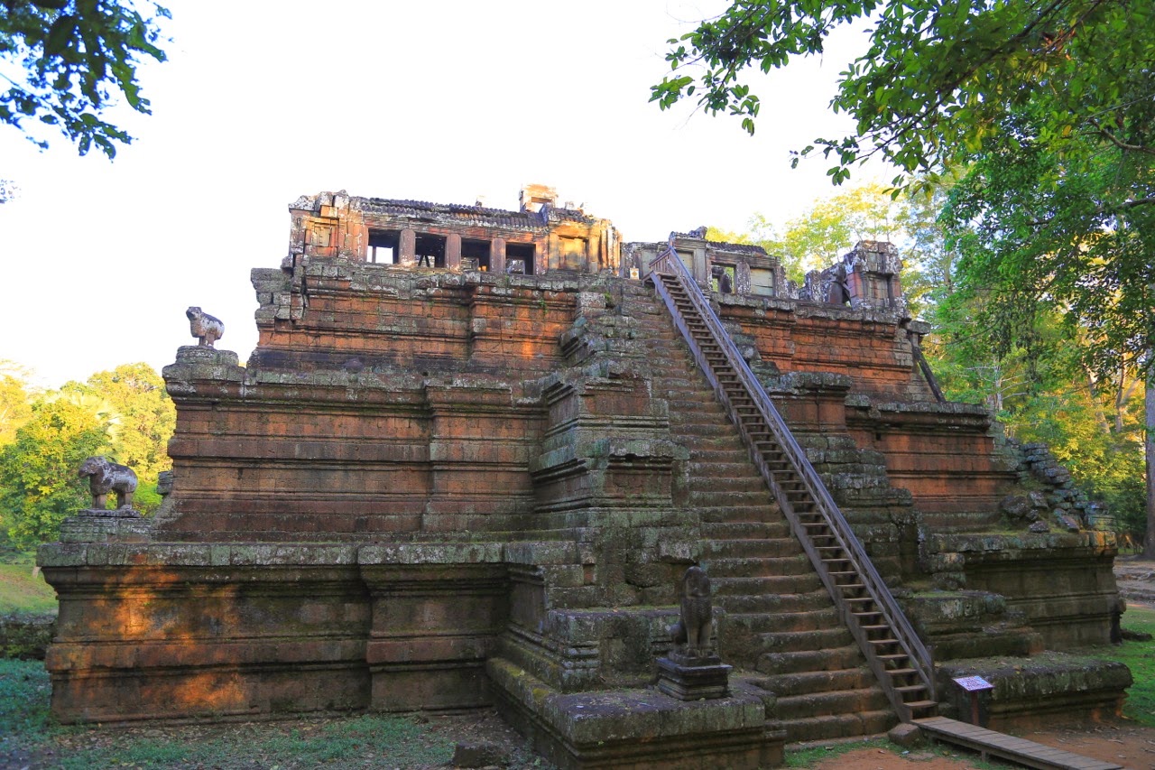 Le Phimeanakas et son escalier