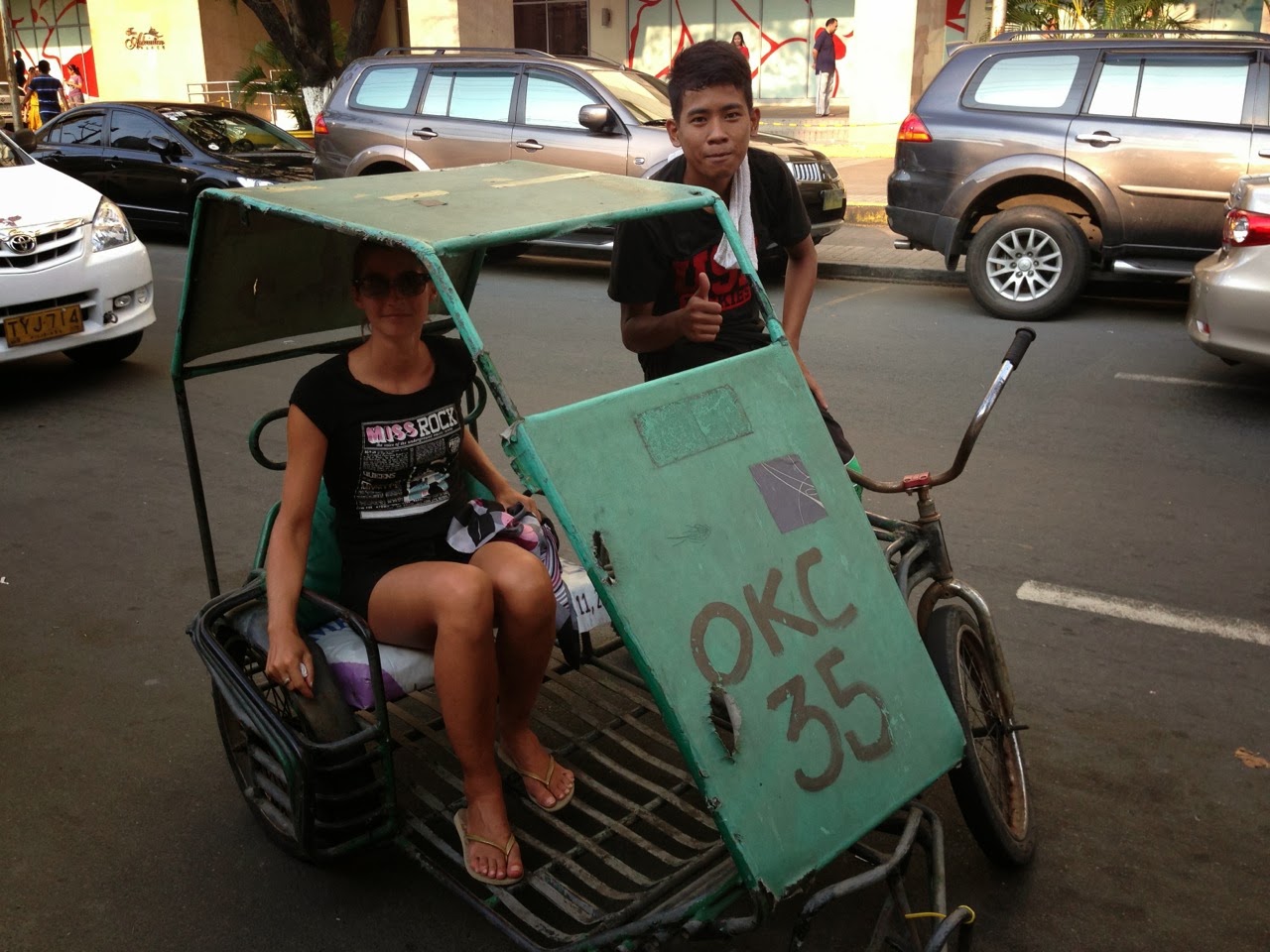 Notre tricycle et son jeune chauffeur