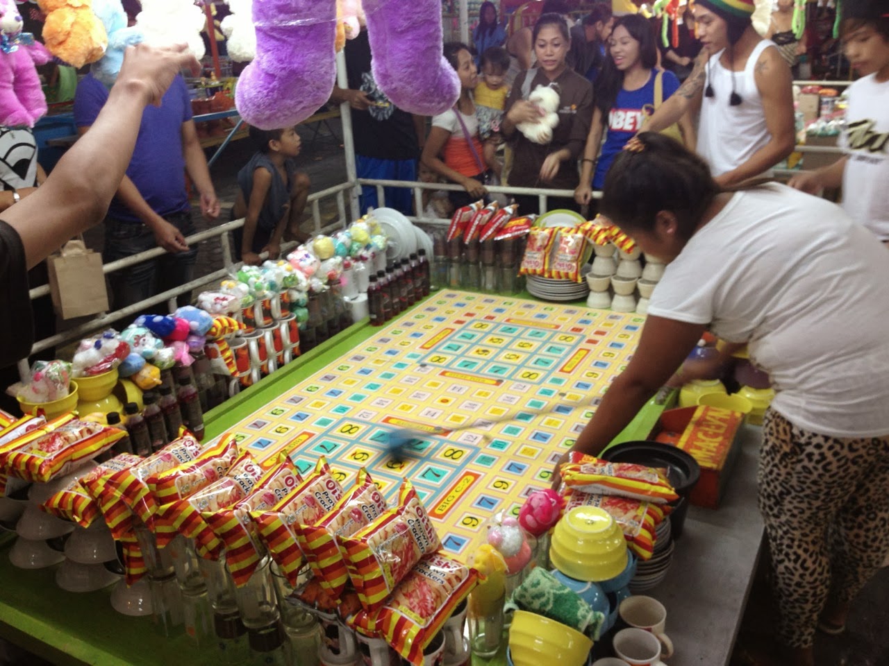 Stand de bingo à la fête foraine