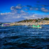 Bateaux sur la mer turquoise aux Philippines