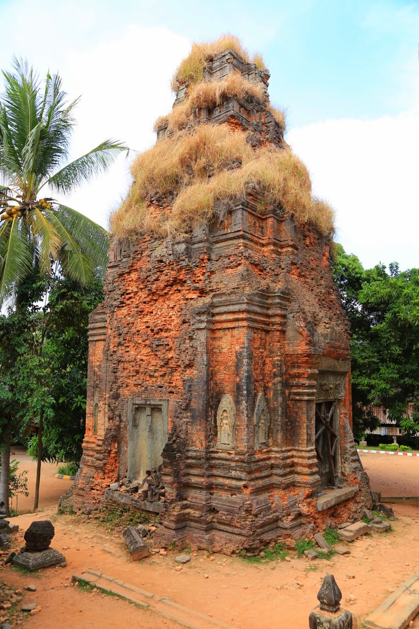 Tour de Lolei et ses restes de stuc