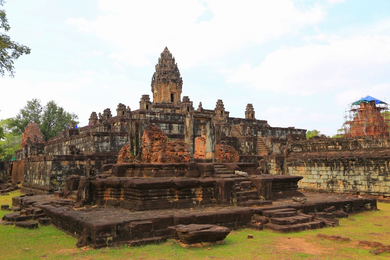 Le temple-montagne du Bakong