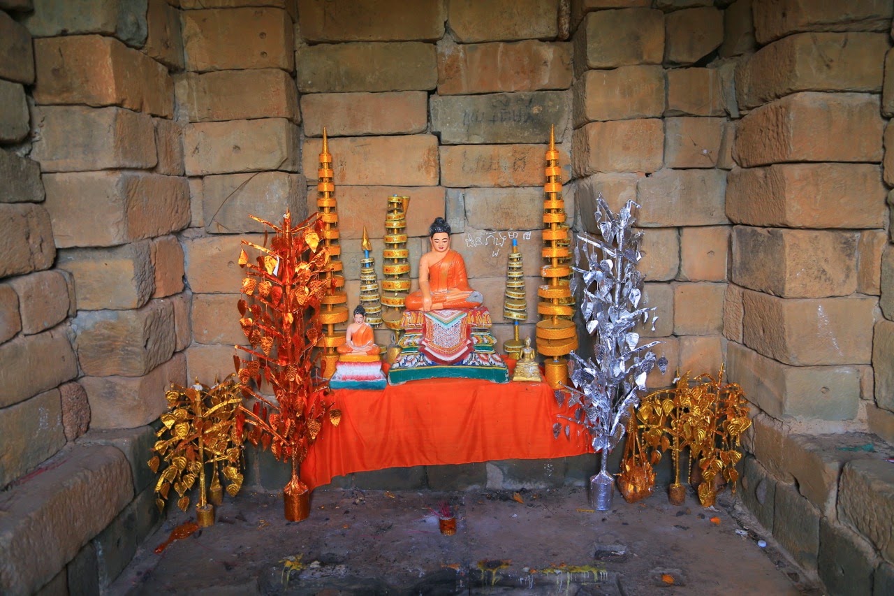 Autel bouddhiste au Bakong