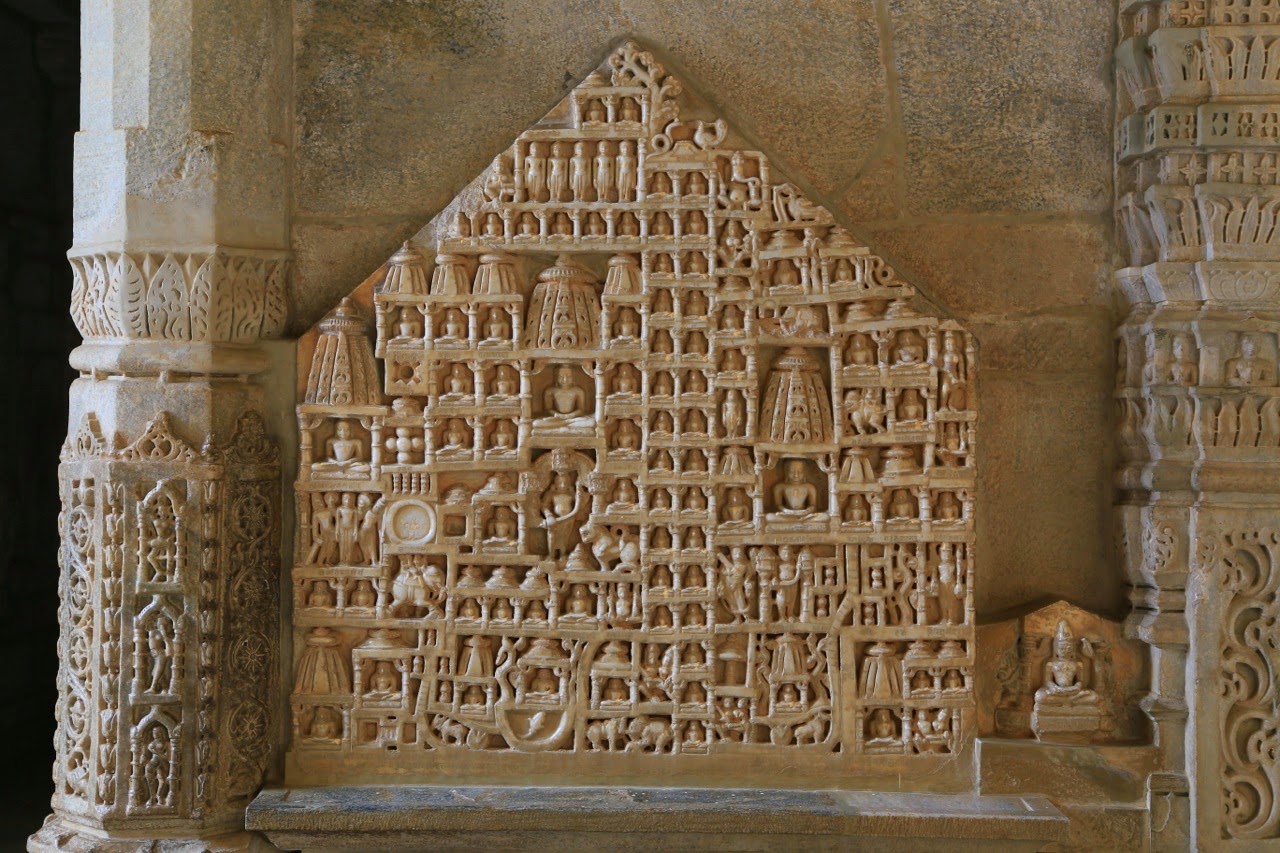 Bas-relief en marbre blanc