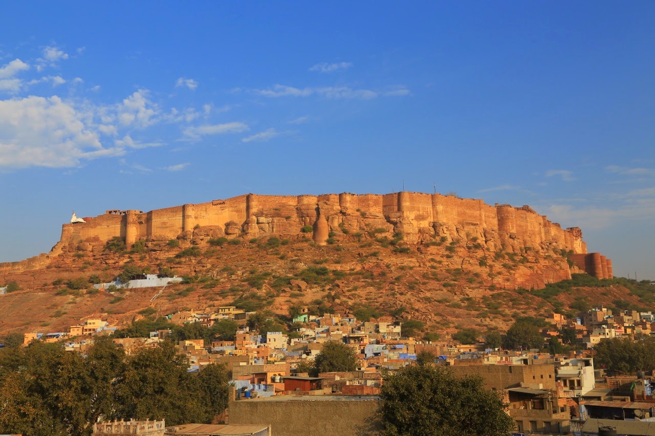 Le fort de Mehrangarh dominant la cité