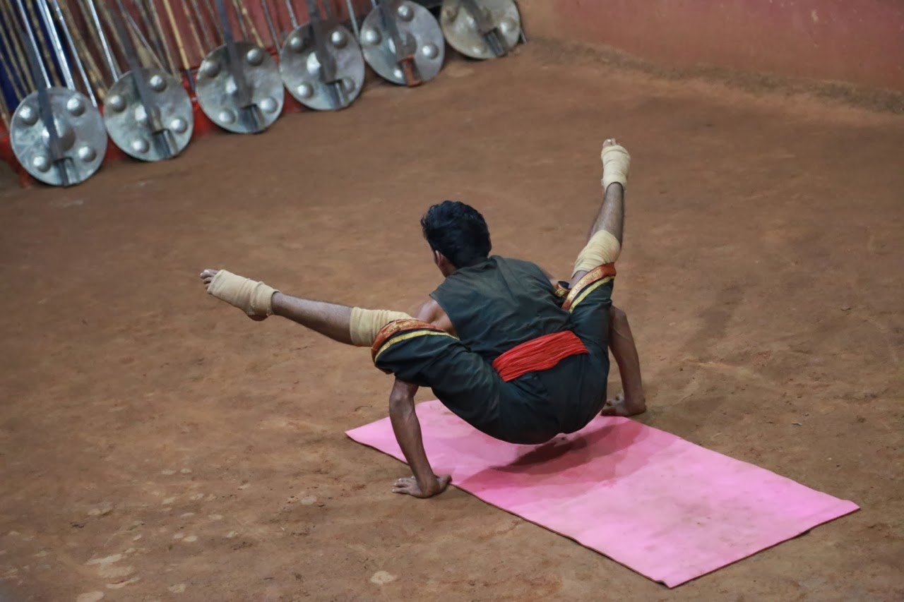 Acrobatie de kalaripayat