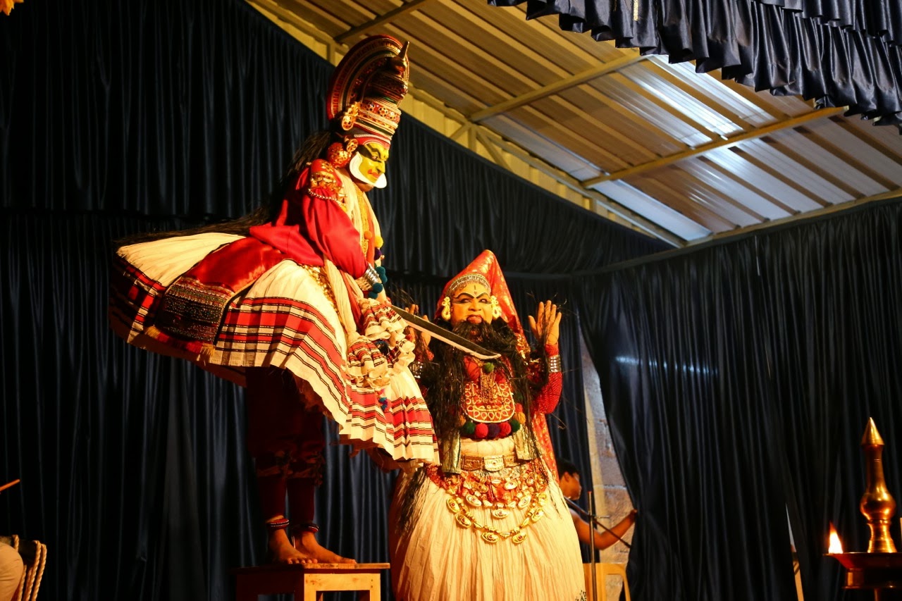 Scène de kathakali, théâtre dansé du Kerala