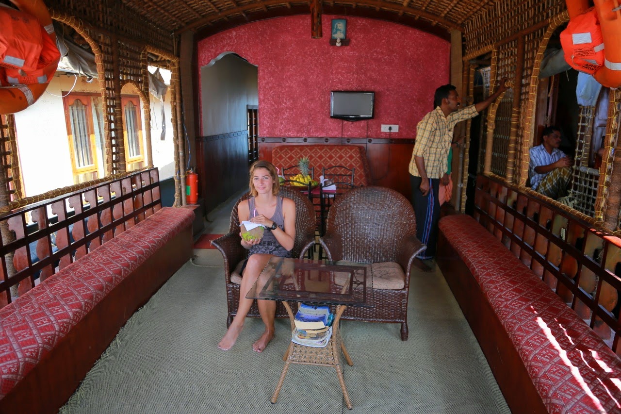 Le salon de notre houseboat