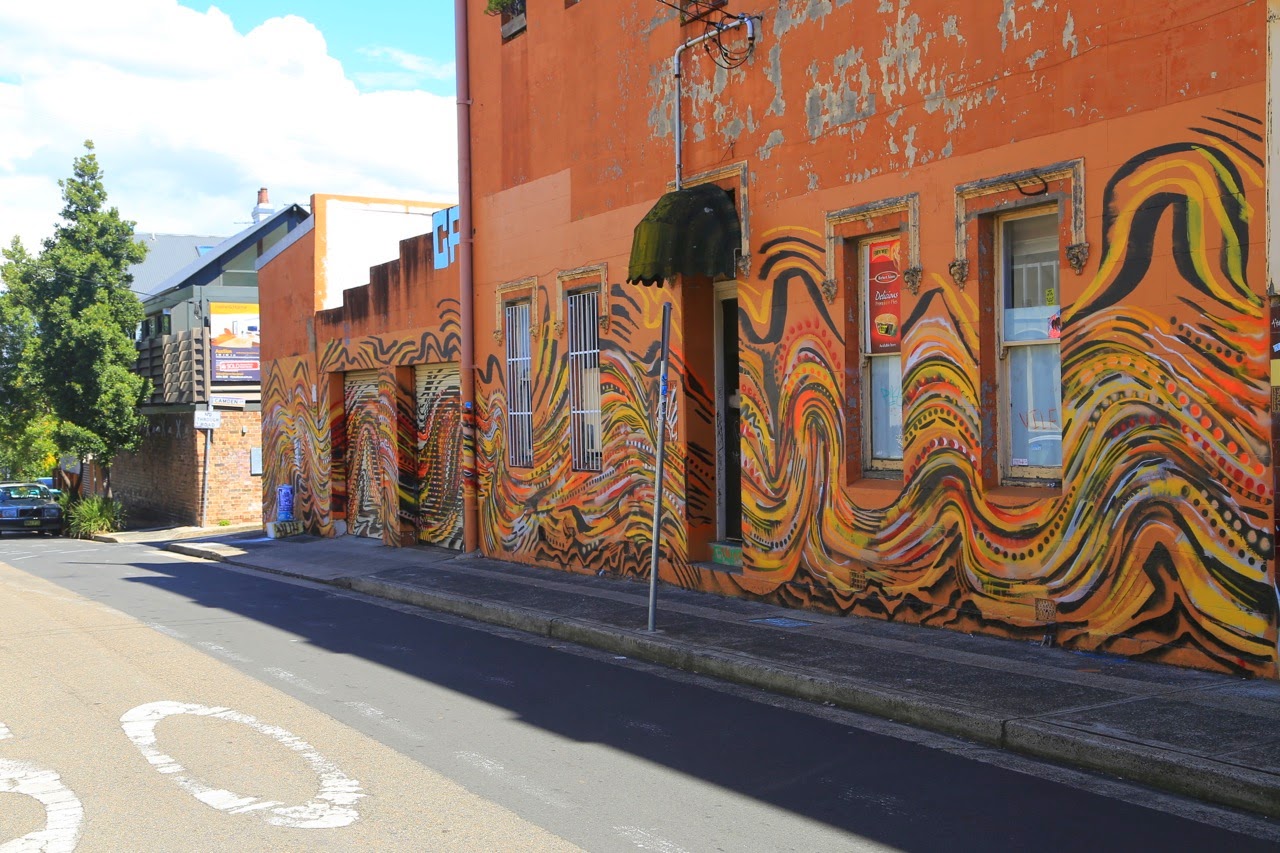 Fresque sur un mur de briques