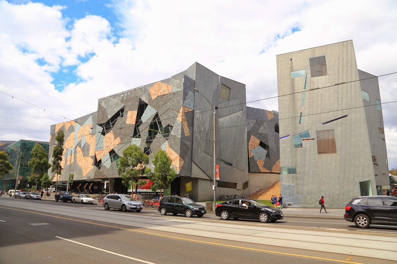 Façades géométriques de Federation Square