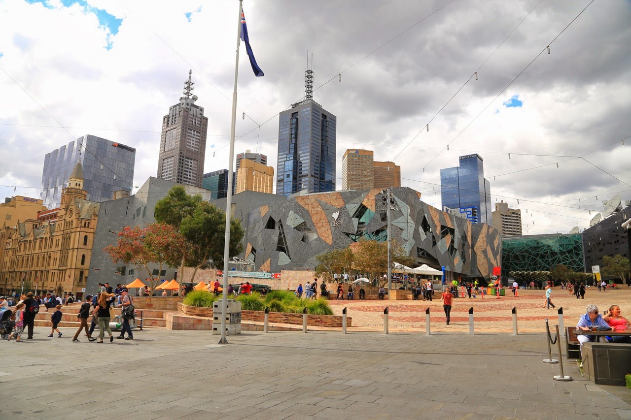 Federation Square et les tours du centre