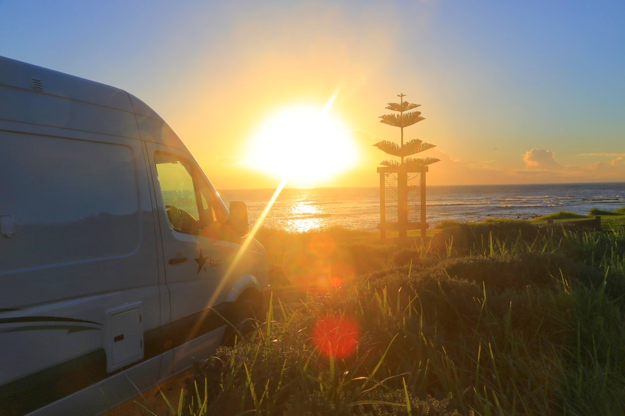 Lever de soleil à côté de notre campervan