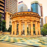 Rotonde et gratte-ciel du centre de Brisbane
