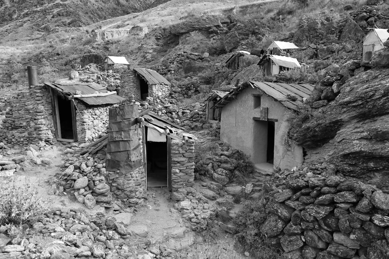 Cabanes de chercheurs d’or en pierre