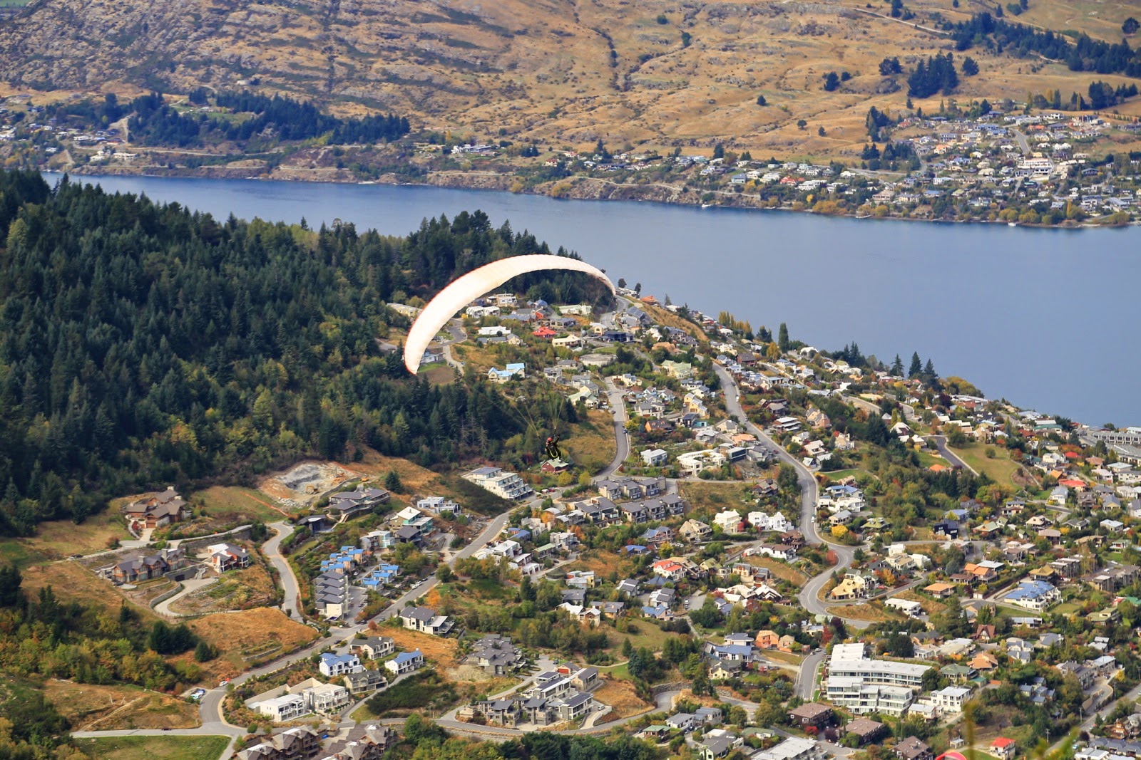 Parapente au-dessus de Queenstown