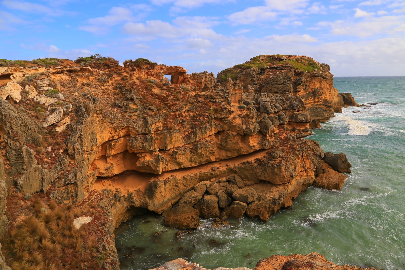 Rochers ocre sur la côte de Port Macdonnell