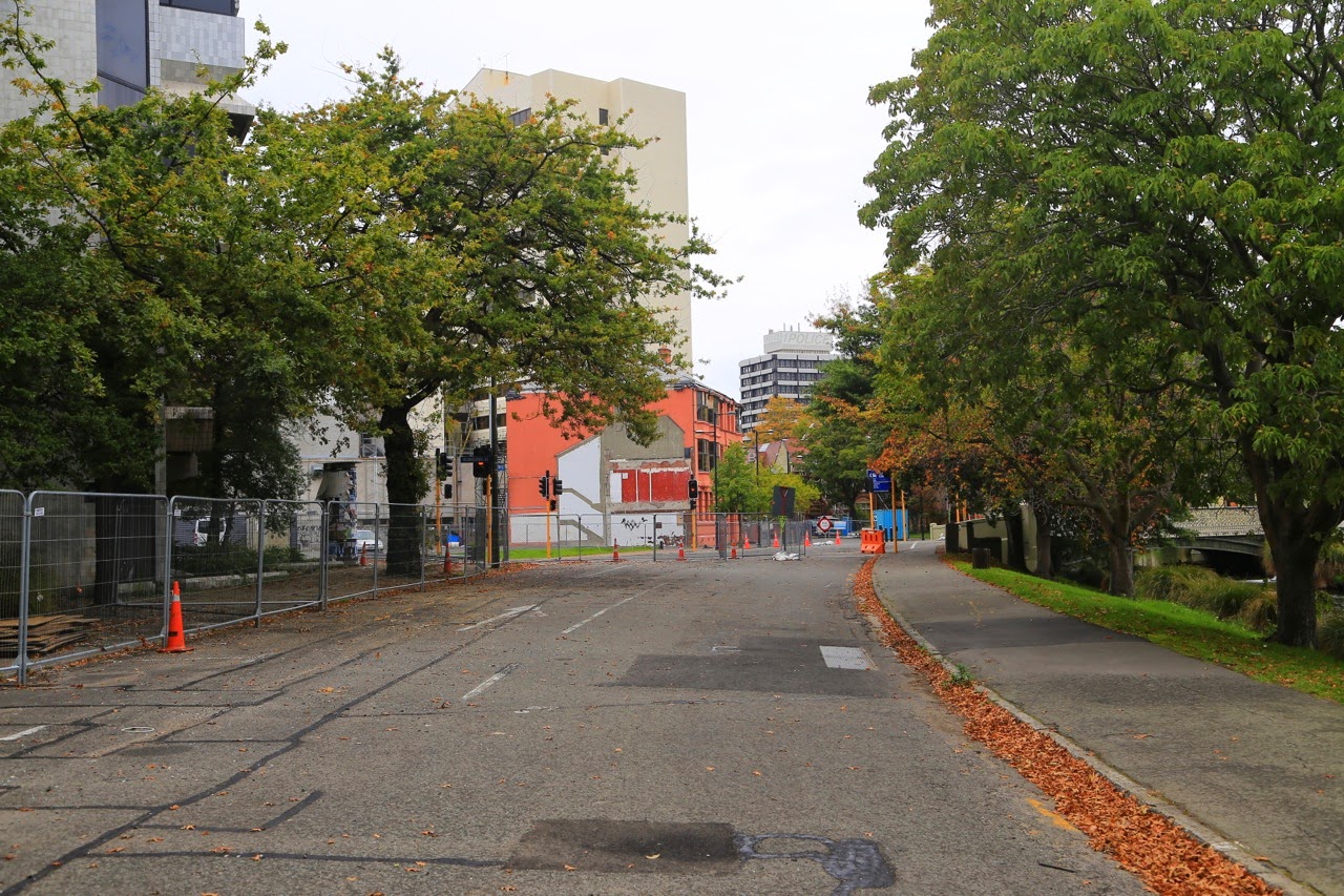 Rue déserte du centre de Christchurch