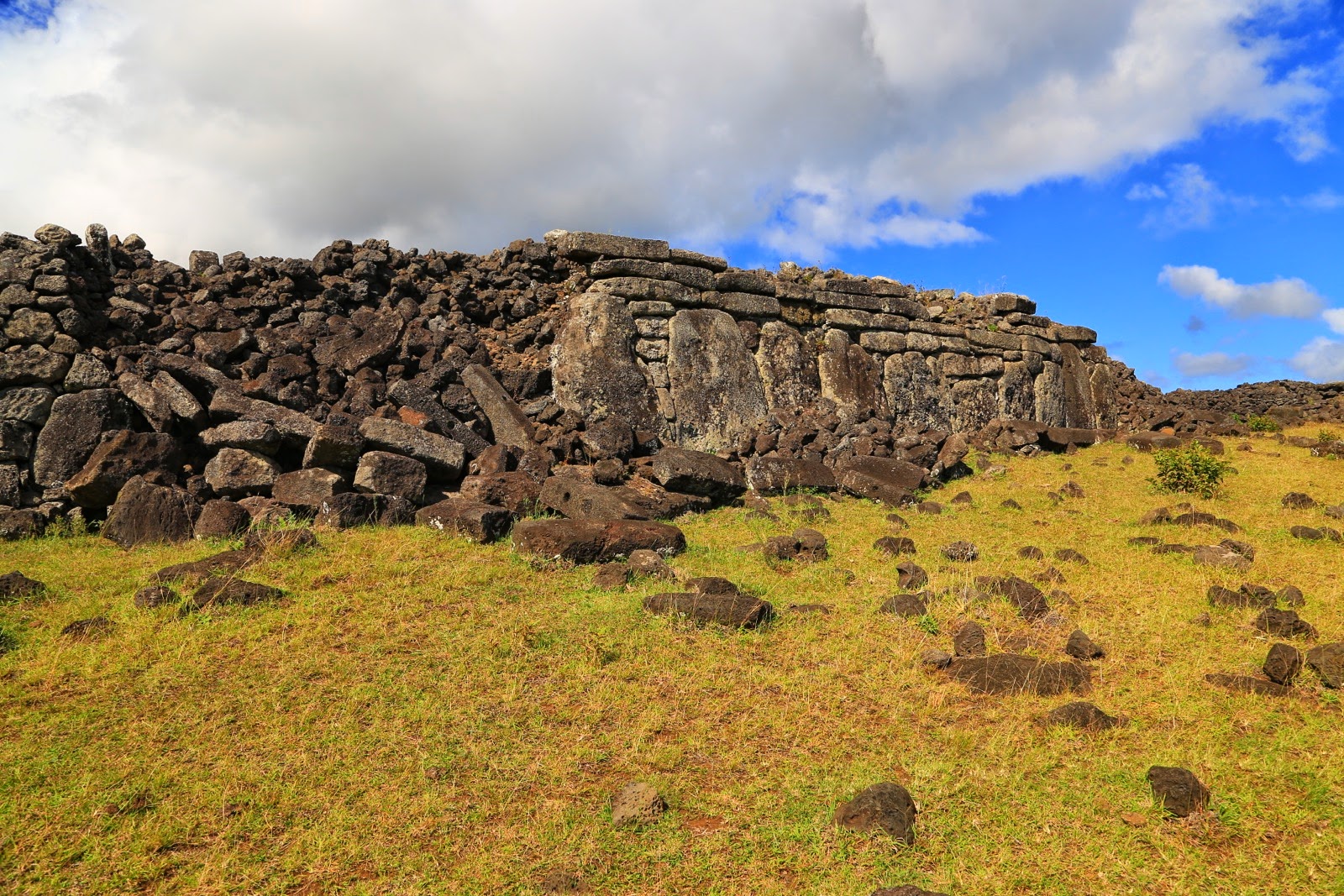 Pierres de l’ahu renversé