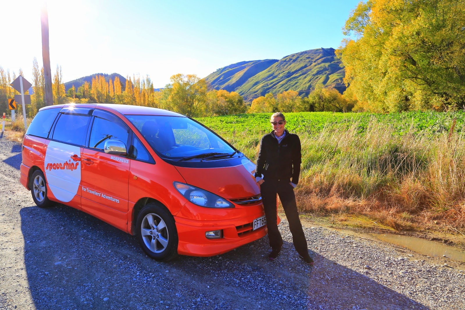 Notre van Toyota Spaceships dans la campagne néo-zélandaise