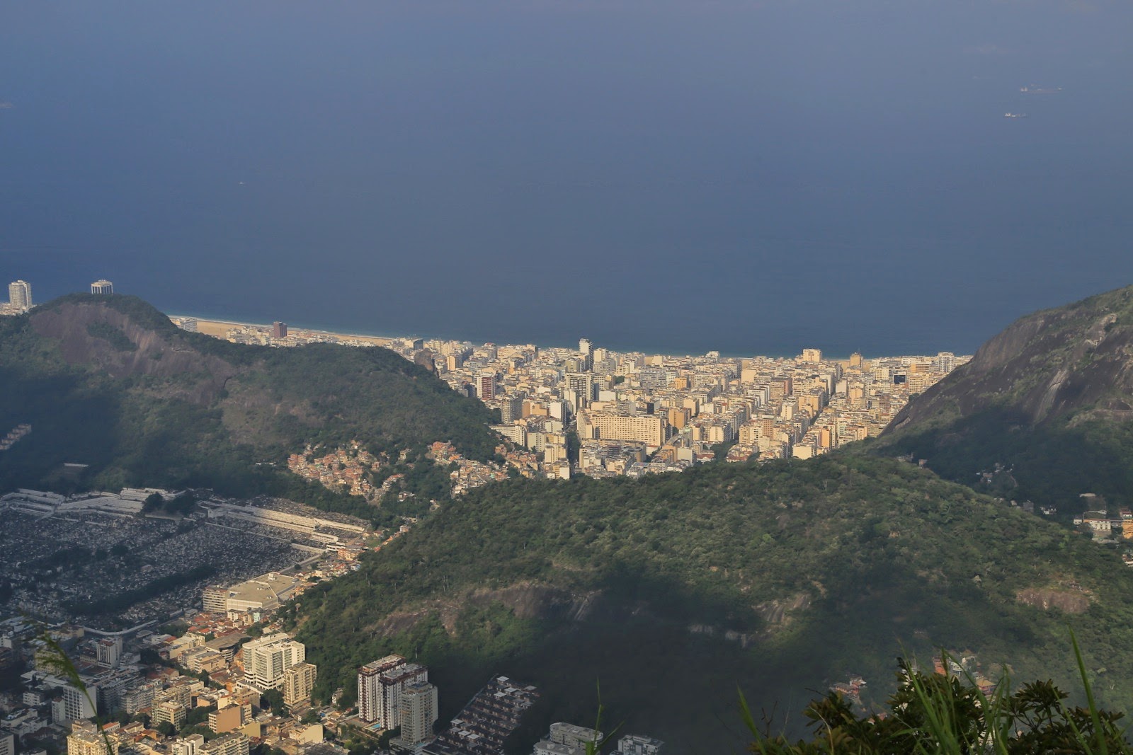 La plage de Copacabana vue d’en haut