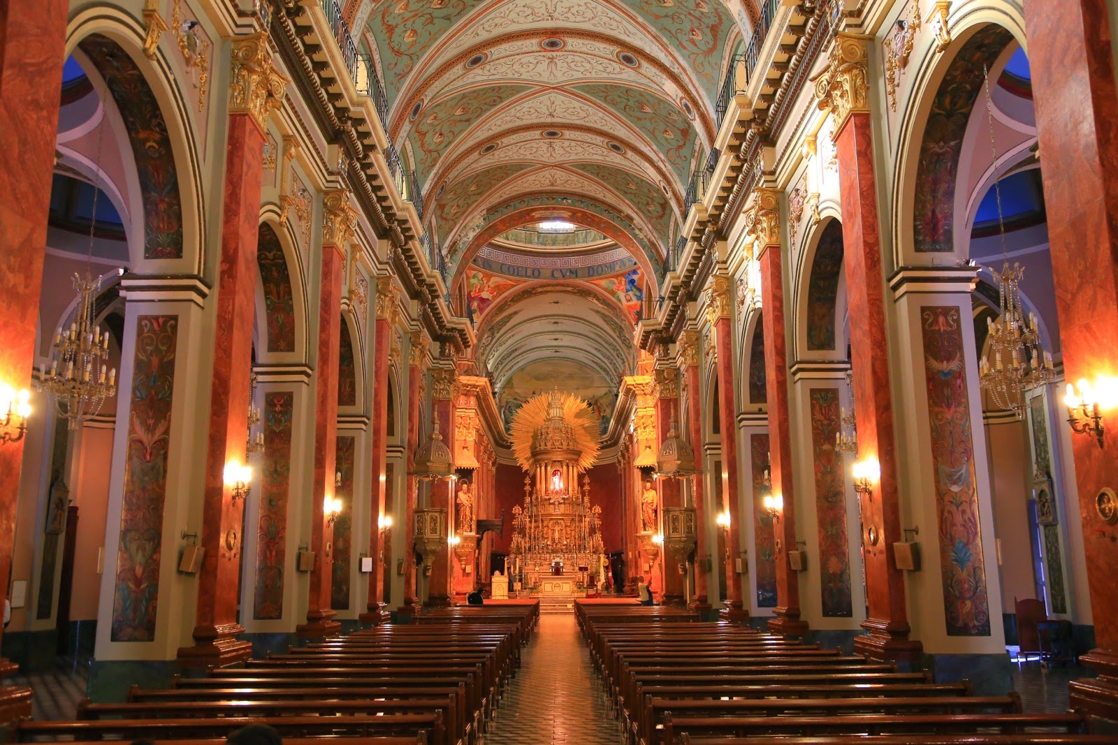 Nef de la cathédrale de Salta