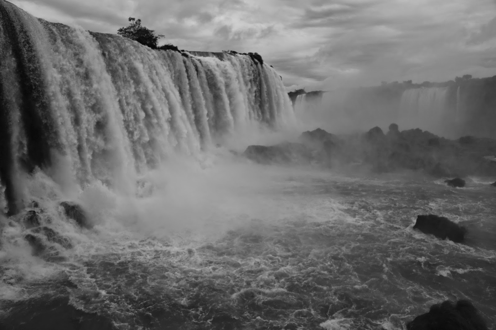 Les chutes en noir et blanc