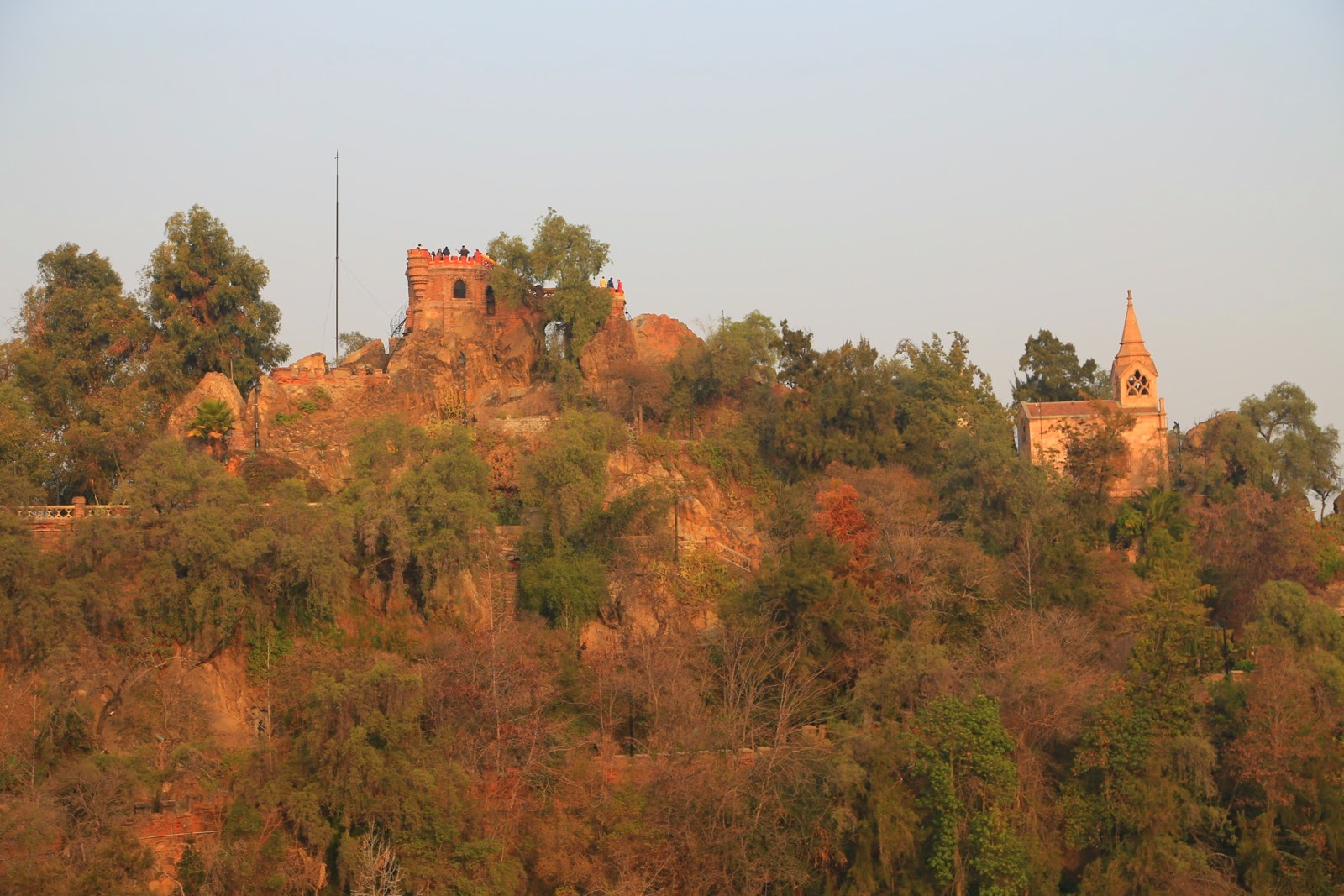 Sommet boisé du Cerro Santa Lucia