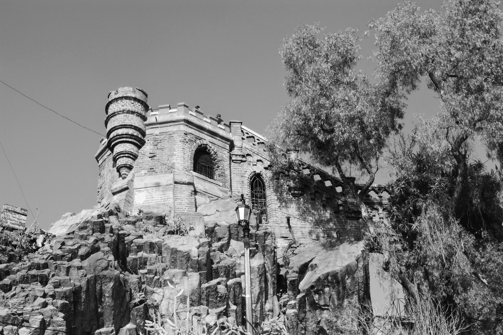 Château du Cerro Santa Lucia en noir et blanc