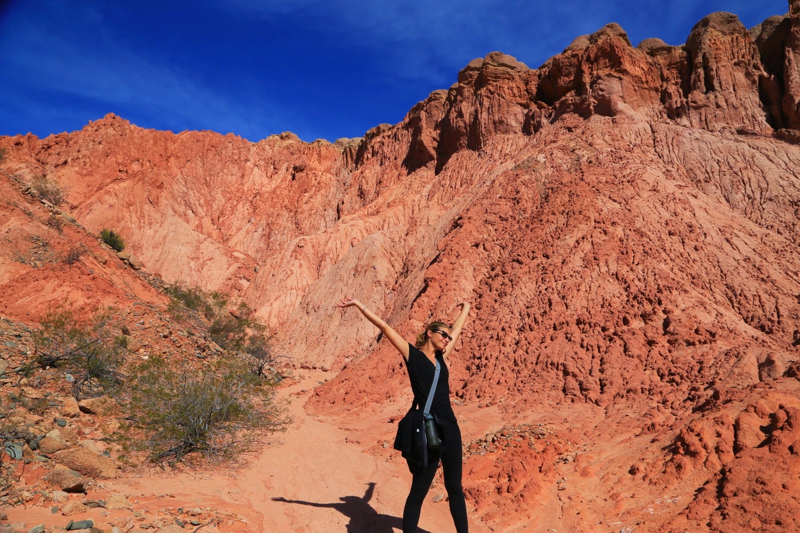 Marche dans le canyon rouge