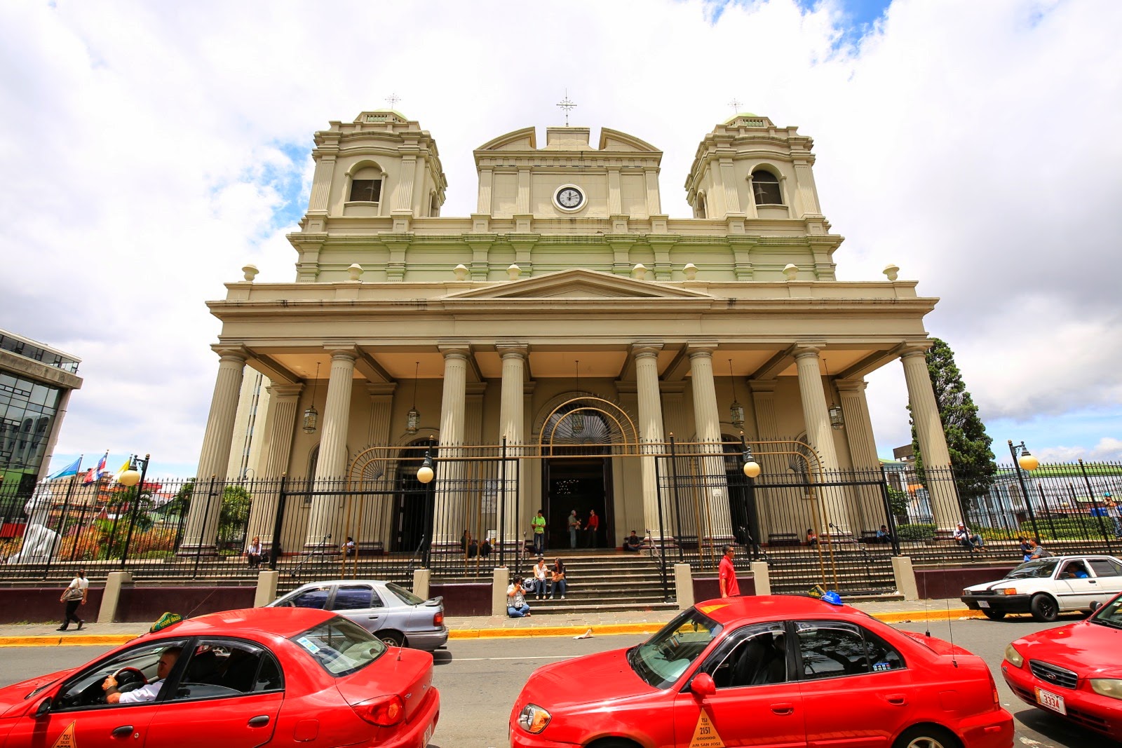 La façade de la Catedral Metropolitana de San José