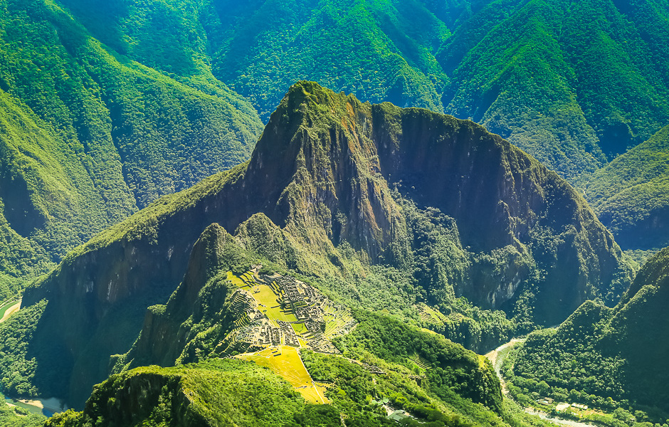 Le Machu Picchu et le Wayna Picchu vus depuis le sommet de la Montaña