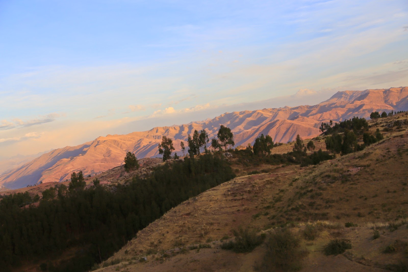 Crépuscule sur les montagnes