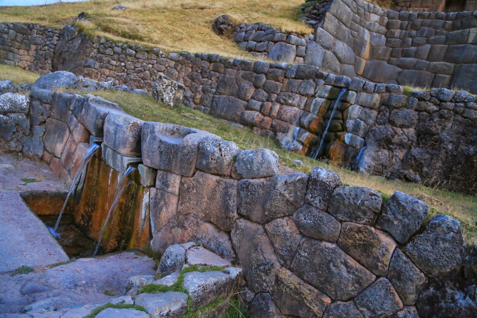 Fontaine inca de Tambomachay