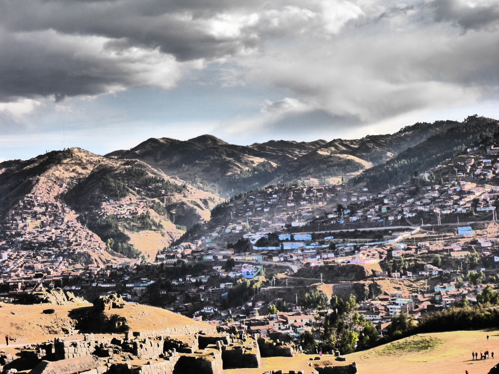 Vue sur Cuzco depuis Sacsayhuamán