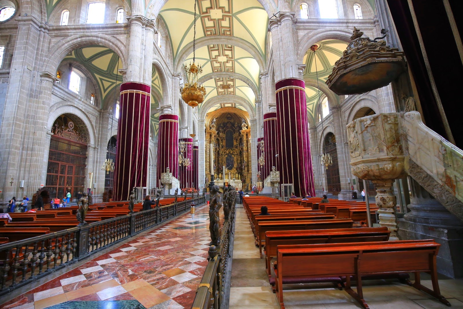 Nef de la Catedral Metropolitana