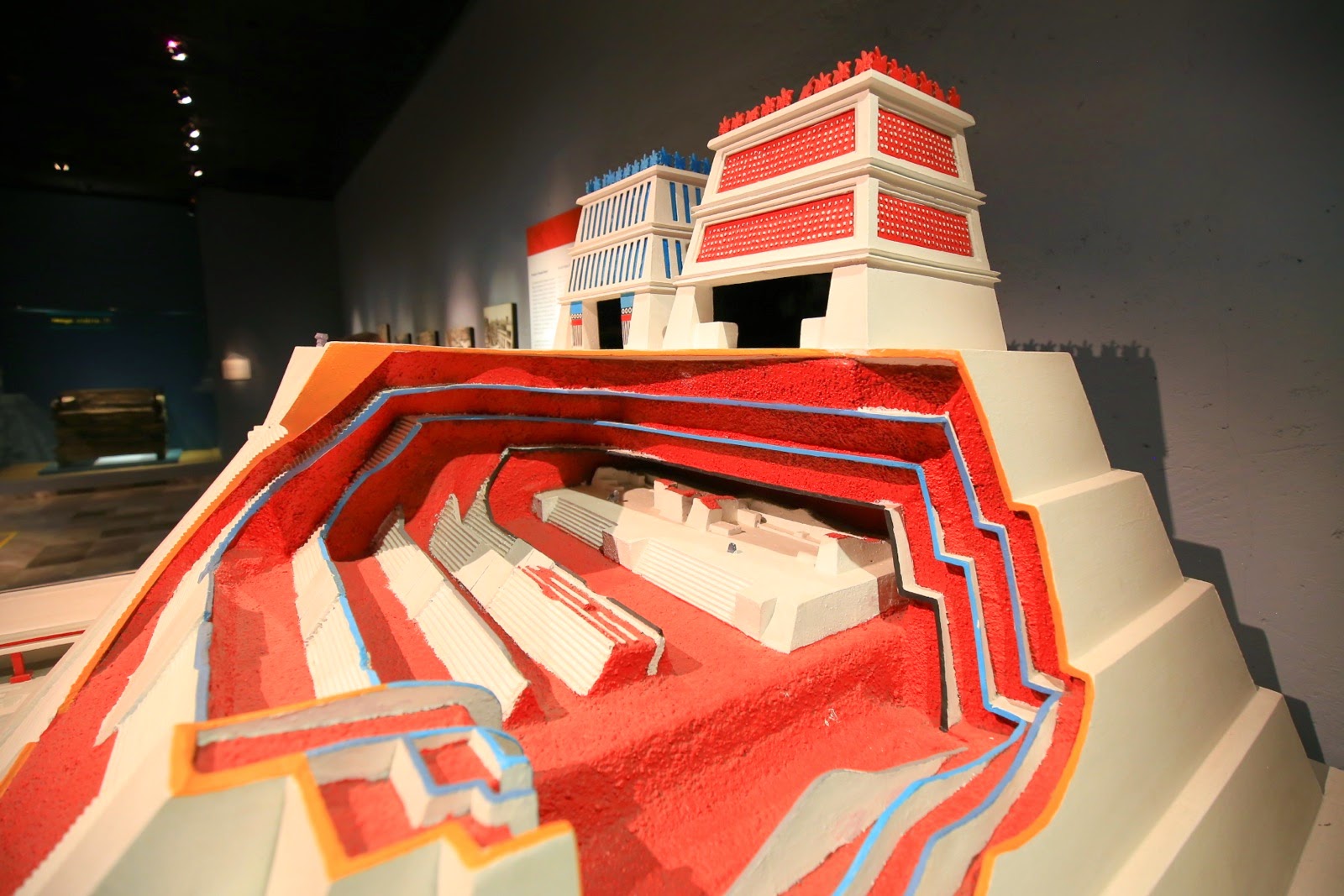 Maquette des couches de construction du Templo Mayor