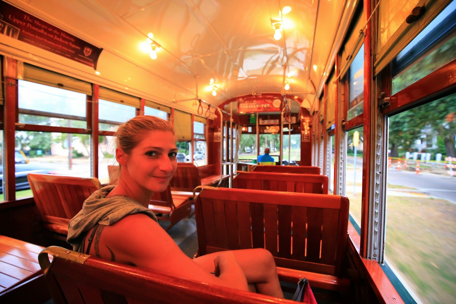 À bord d’un streetcar en bois
