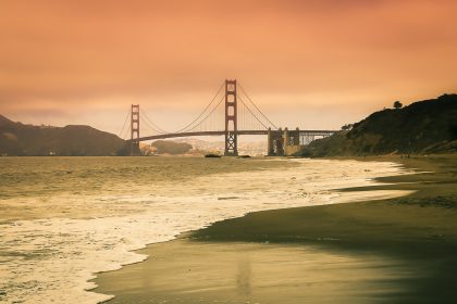 Le Golden Gate Bridge de San Francisco depuis Baker Beach