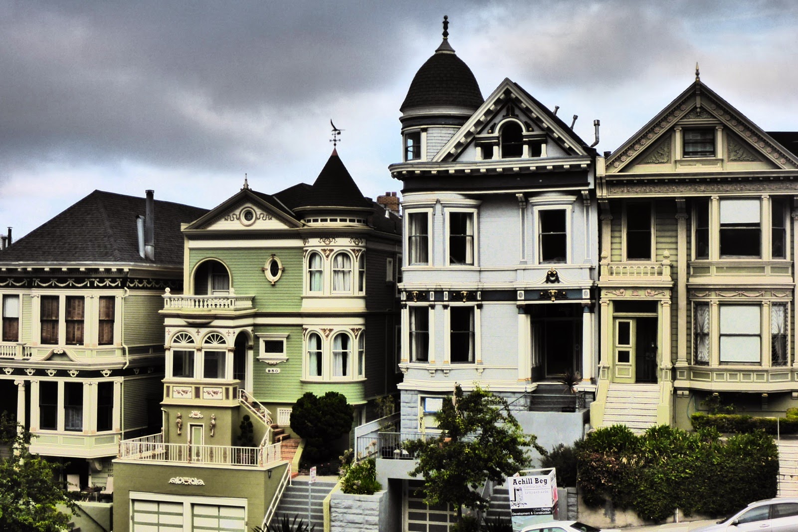 Les Painted Ladies et leurs couleurs pastel