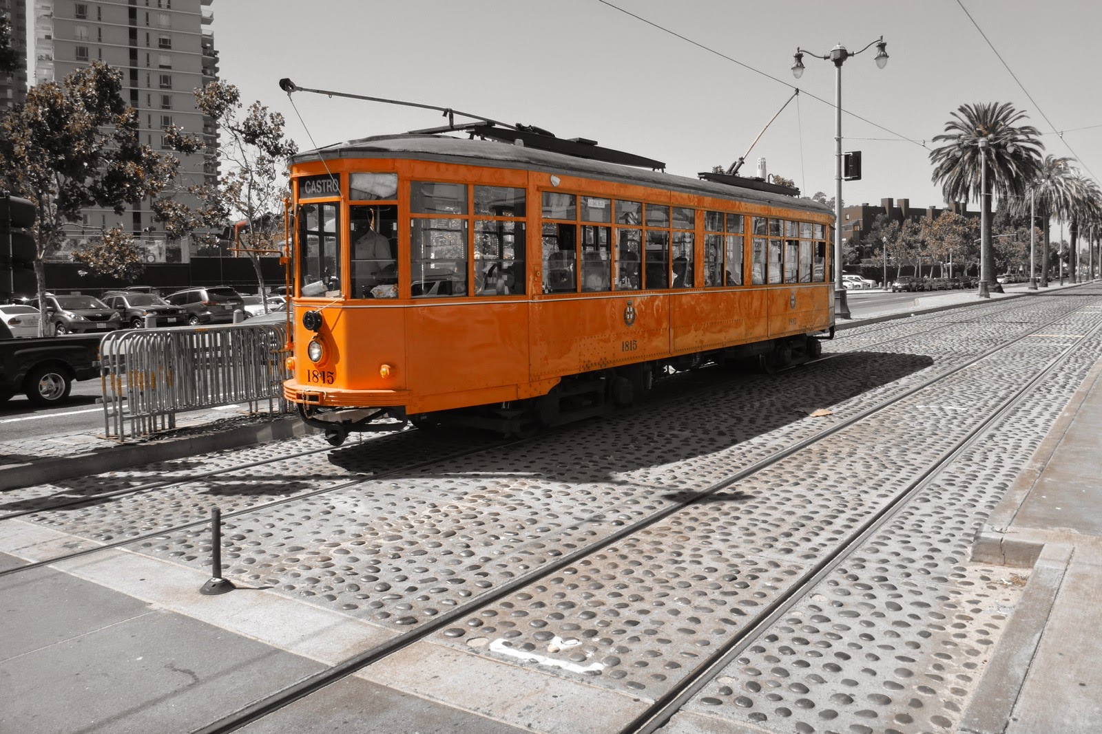 Un streetcar orange de la ligne F-Market