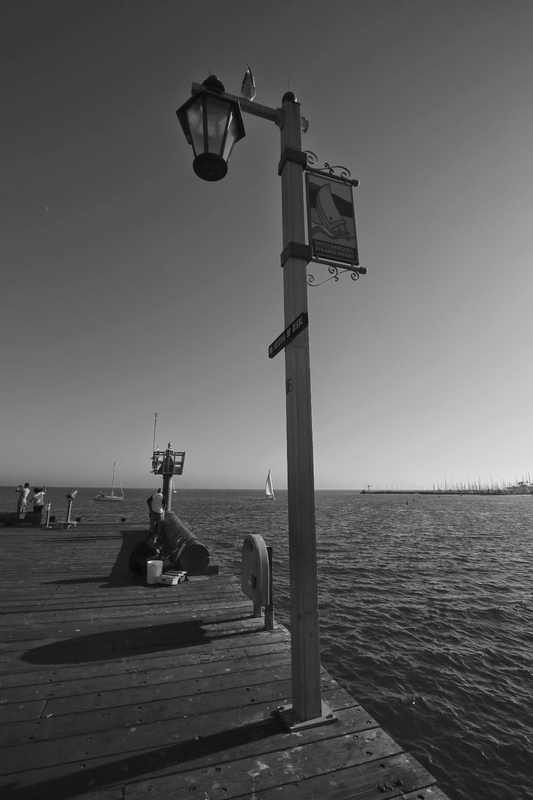 Le ponton en noir et blanc