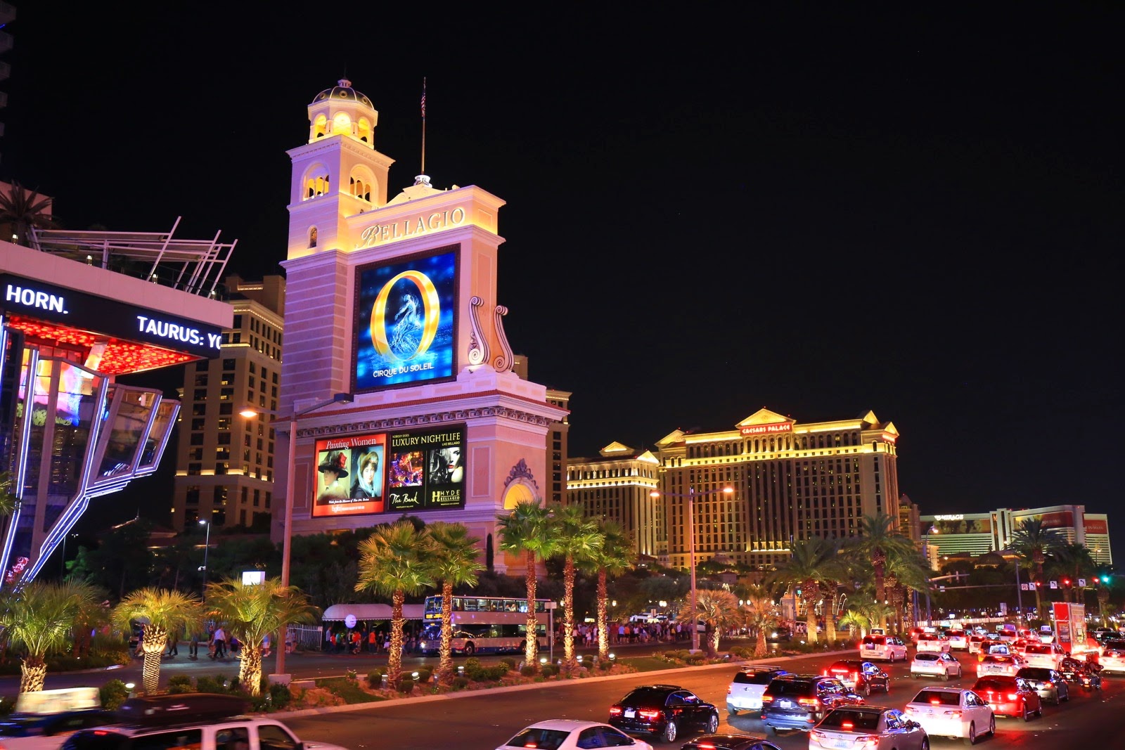 Le Strip de Las Vegas illuminé la nuit