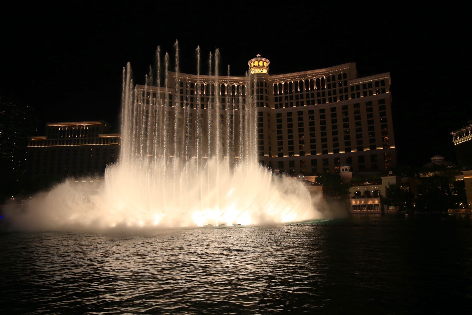 Les fontaines du Bellagio en plein spectacle