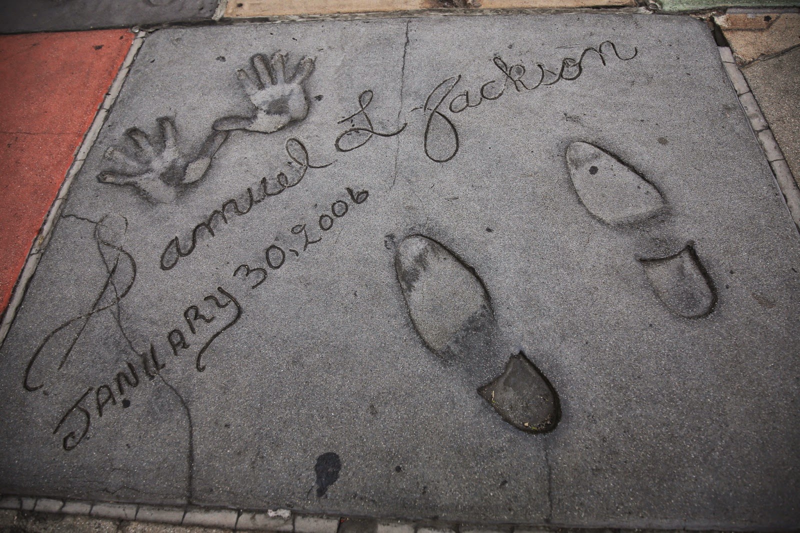 Les empreintes de Michael Jackson devant le Chinese Theatre