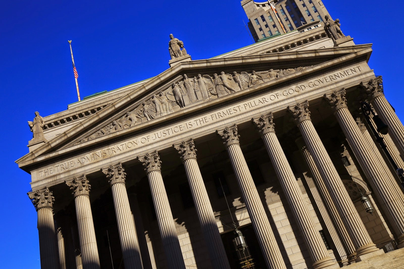 Les colonnes de la Cour suprême de New York
