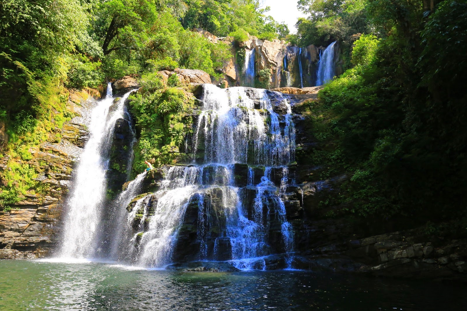 Les deux niveaux des Cataratas Nauyaca